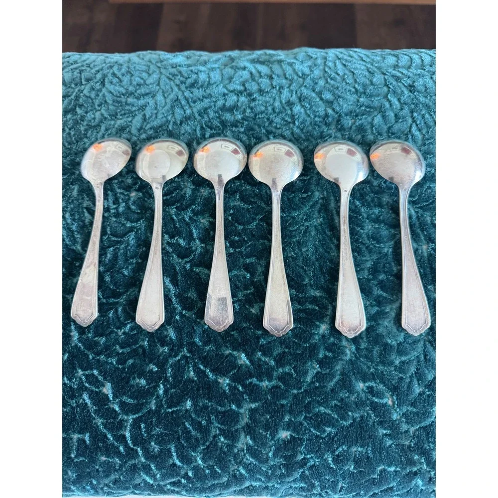 6 Vintage Gordon's Jefferson Silverplate Hotel Soup Spoons Restaurant Ware